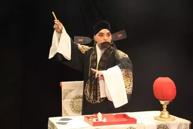 地方戲曲劇種本肘鼓_本肘鼓演變的山東地區(qū)戲曲劇種_戲曲劇種本肘鼓