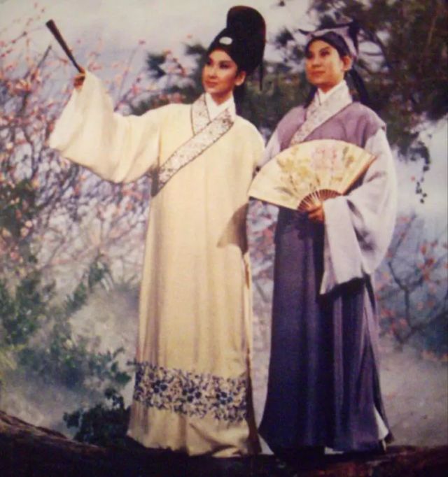 梁祝越劇全劇1963電影_越劇老電影梁祝_電影全劇越劇梁祝1963版