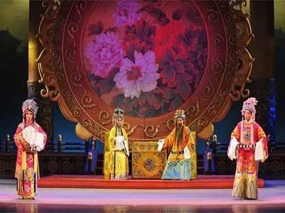 京劇打擊樂(lè)器演奏視頻_京劇打擊樂(lè)器四大件_京劇樂(lè)器打擊樂(lè)器有哪些