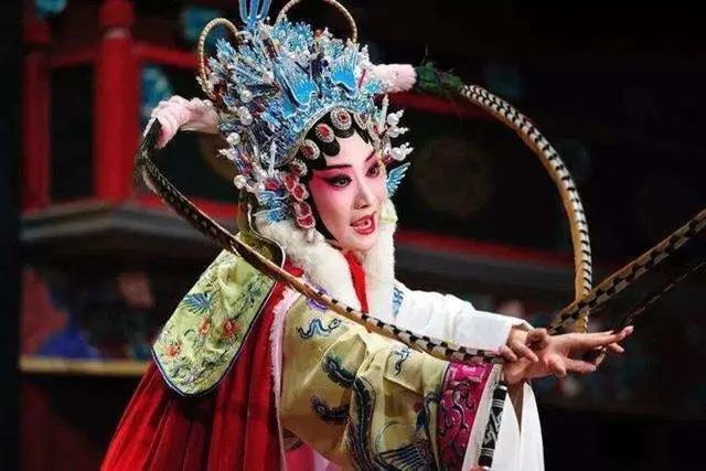 京劇打擊樂(lè)器四大件_京劇打擊樂(lè)器演奏視頻_京劇樂(lè)器打擊樂(lè)器有哪些