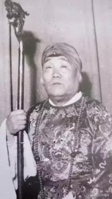怎么夸人京劇唱得好_夸人京劇唱得好的詞_夸京劇唱得好人多的句子