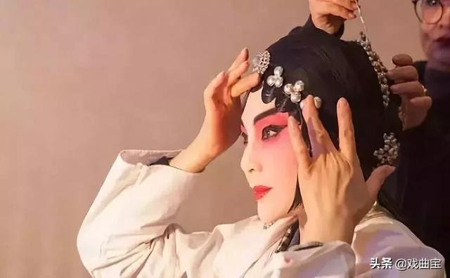 怎么夸人京劇唱得好_夸人京劇唱得好的詞_夸京劇唱得好人多的句子