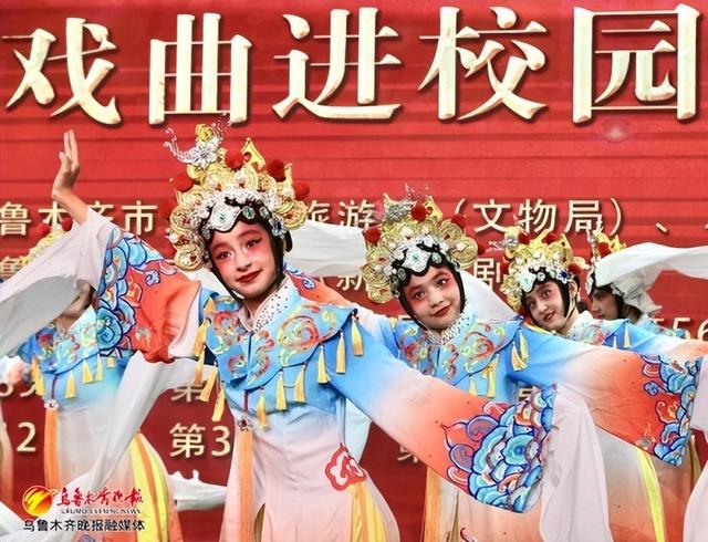 視頻京劇舞蹈完整版_京劇舞蹈視頻_京劇舞蹈表演視頻