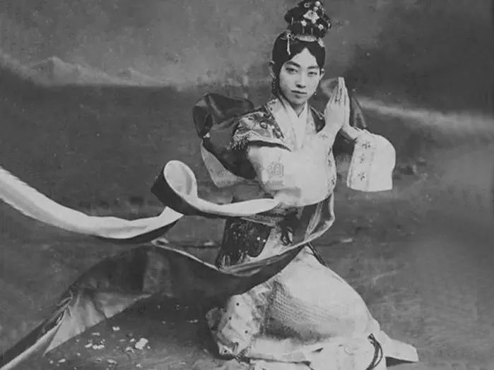 京劇角色主要分為_京劇角色分哪幾種_京劇的角色分為五大類