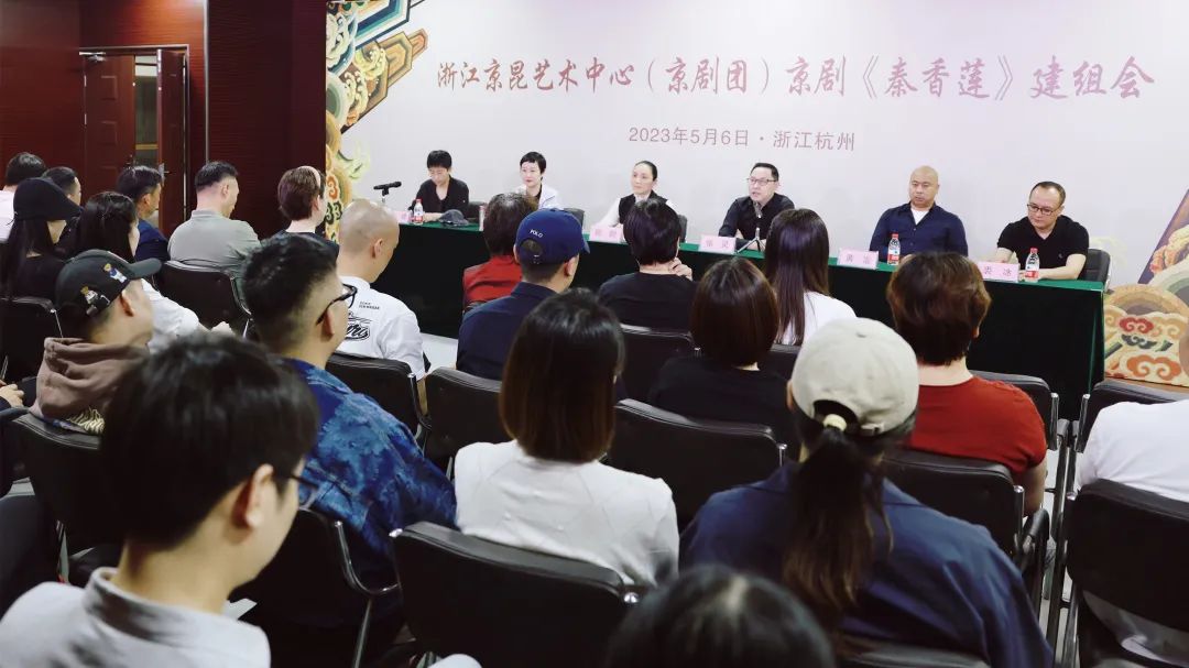 京劇電影秦香蓮演員表_京劇電影秦香蓮裘盛戎_京劇電影秦香蓮