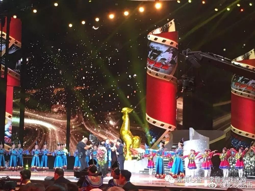 京劇名家李勝素的簡歷_京劇名家李勝素簡歷_京劇表演藝術(shù)家李勝素簡歷