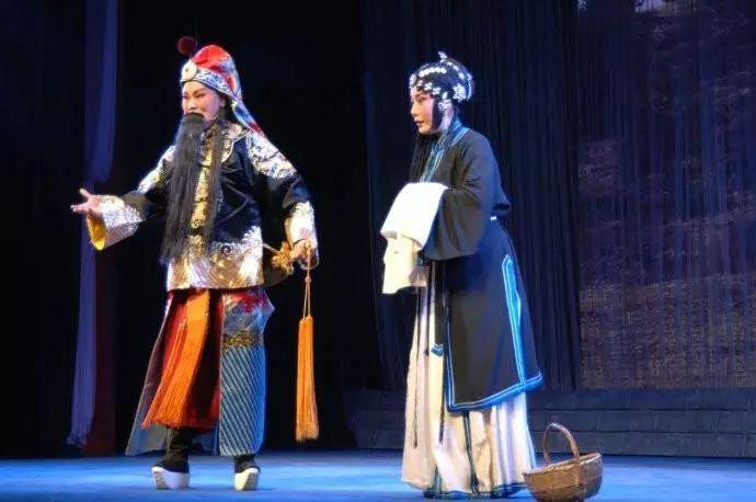 秦腔忠保國二進宮曲譜_秦腔戲忠保國_秦腔忠保國講的什么