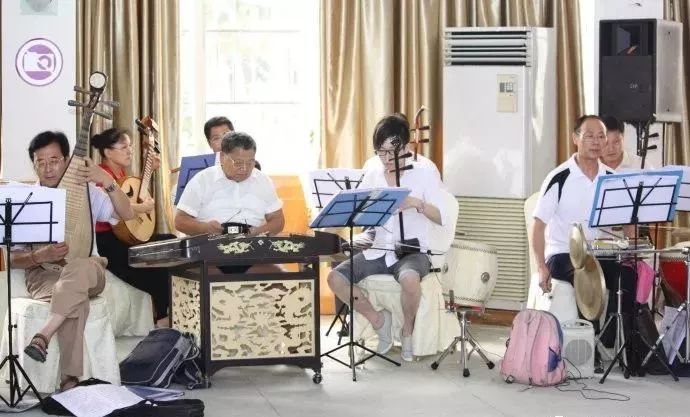 女附女駙馬黃梅戲歌詞_唱一首黃梅戲女駙馬_歌曲黃梅戲女駙馬完整版播放