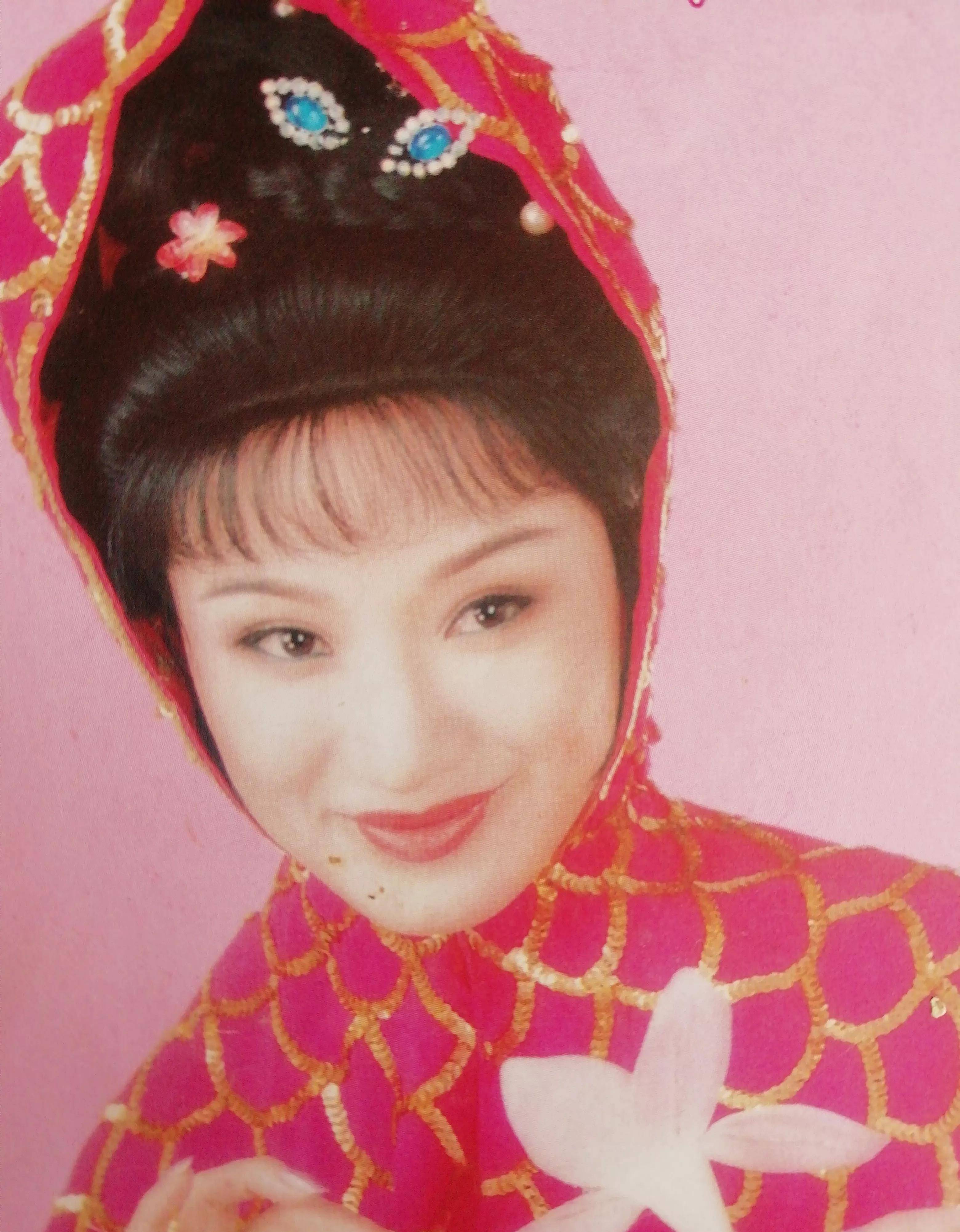 越劇演員家王志萍簡介_越劇演員王志萍一家_越劇演員王志萍唱段