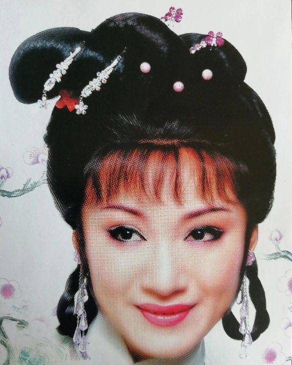 越劇演員王志萍唱段_越劇演員王志萍一家_越劇演員家王志萍簡介
