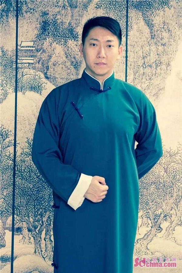 京劇智取威虎山全劇唱段_京劇智取威虎山歌曲全集_京劇智取威虎山全劇選段