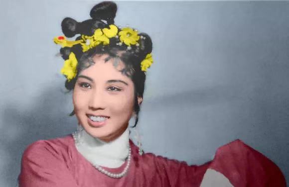 梁山伯越劇祝英臺是誰演的_梁山伯與祝英臺的越劇_梁山伯與祝英臺是越劇嗎