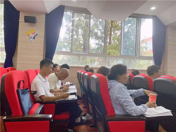 上海戲劇學(xué)院附屬小學(xué)_上海戲劇學(xué)院附屬小學(xué)_上海戲劇學(xué)院附屬小學(xué)