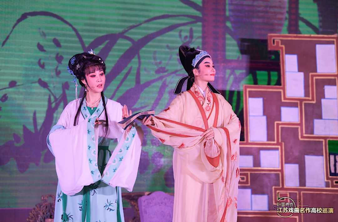 戲曲之美被更多人感知 越劇《李清照》走進常州工業職業技術學院