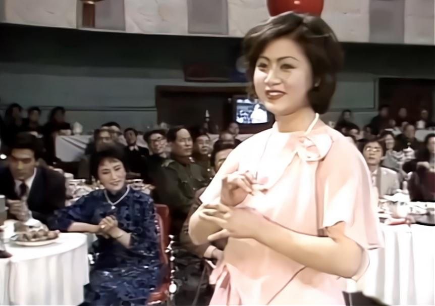 唱黃梅戲馬蘭多大歲數(shù)了_馬蘭20歲唱黃梅戲_黃梅戲100首選段馬蘭演唱