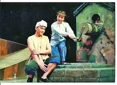戲曲手段表現(xiàn)主要中國人物_中國戲曲的主要表現(xiàn)手法_中國戲曲的主要表現(xiàn)手段