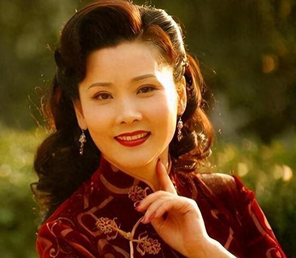 戲曲第一美人花落誰家？李勝素、馬蘭實至名歸，顏佳讓人糾結