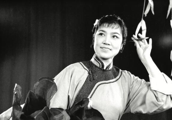 越劇顏佳去哪兒了_越劇演員顏佳唱段_越劇演員顏佳去哪里了