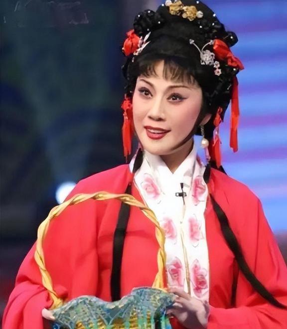 越劇顏佳去哪兒了_越劇演員顏佳去哪里了_越劇演員顏佳唱段
