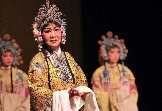 豫劇大師常香玉五十年代的唱段_豫劇大師常香玉_豫劇大師常香玉原名叫什么