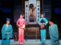 賣油郎黃梅戲原唱潘啟才(賣油郎獨(dú)占花魁黃梅戲原唱)
