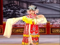 京劇李維康玉堂春全劇(李維康演唱京劇玉堂春跪至在都察院)