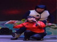 京劇白毛女扎紅頭繩李少春杜近芳(京劇白毛女扎紅頭繩李少春杜近芳唱段簡譜)