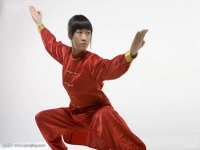 京劇表演的四項(xiàng)基本功是唱念做舞(京劇的四種表演形式是唱念做打?qū)?