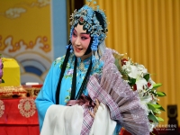 京劇劉桂娟陳三兩爬堂(劉桂娟的京劇陳三兩爬堂)