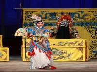 貴妃醉酒京劇李勝素全場(京劇貴妃醉酒選段李勝素演唱_超清)