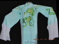 越劇服飾特點(diǎn)(旦角的服裝有哪些特點(diǎn))