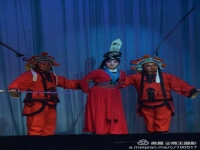 竇娥冤戲曲第三折(竇娥冤第三折戲可分為幾層)