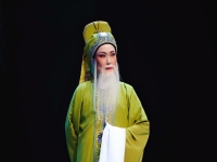 越劇妝容特點(diǎn)(越劇的妝容特點(diǎn))