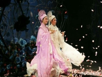 梁山伯與祝英臺黃梅戲原文(梁山伯與祝英臺黃梅戲選段歌詞)