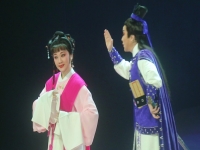 越劇斷橋方亞芬演唱(越劇斷橋方亞芬演唱伴奏)