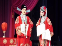 京劇于魁智一輪明月照窗前(京劇文昭關于魁智演唱一輪明月照窗前)