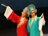 越劇方亞芬梁祝哭靈(越劇祝英臺(tái)哭靈方亞芬)
