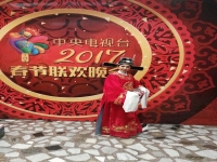 黃梅戲?qū)ふ移呦膳疀Q賽(黃梅戲七仙女扮演者是誰(shuí))
