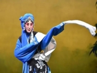 張火丁京劇鎖麟囊(張火丁京劇鎖麟囊春秋亭)