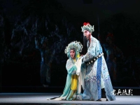 京劇是昆曲演變的嗎(昆曲是京劇的祖先嗎?)