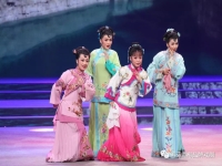 黃梅戲趙章偉袁媛什么關(guān)系(黃梅戲袁媛趙章偉天仙配全場)