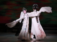 牡丹亭昆曲全本完整版(經(jīng)典昆曲牡丹亭選段,唱的真是太好聽了,收藏了!)