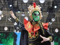 川劇變臉人物介紹(川劇變臉的代表人物)